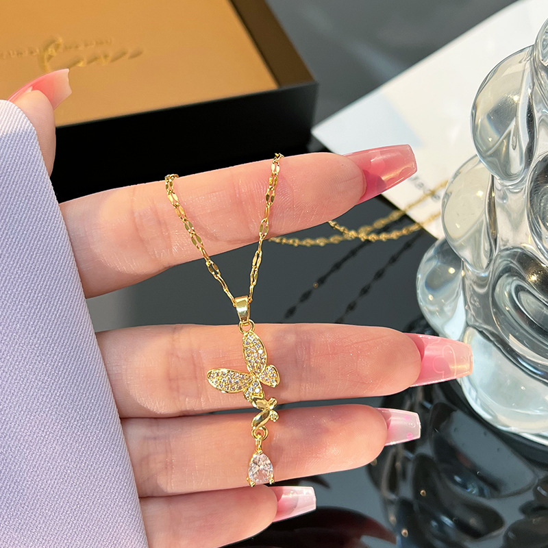 Collier Papillon en Acier Tita - Butterfly Clasp Deployant avis et prix