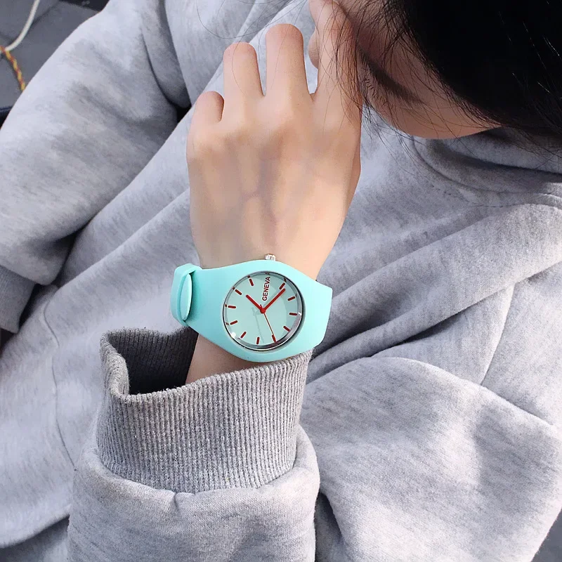 Montre homme femme couleur crè - Silicone Band Women avis et prix