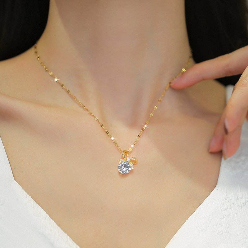 Collier ras du cou élégant et  - Butterfly Clasp Deployant avis et prix